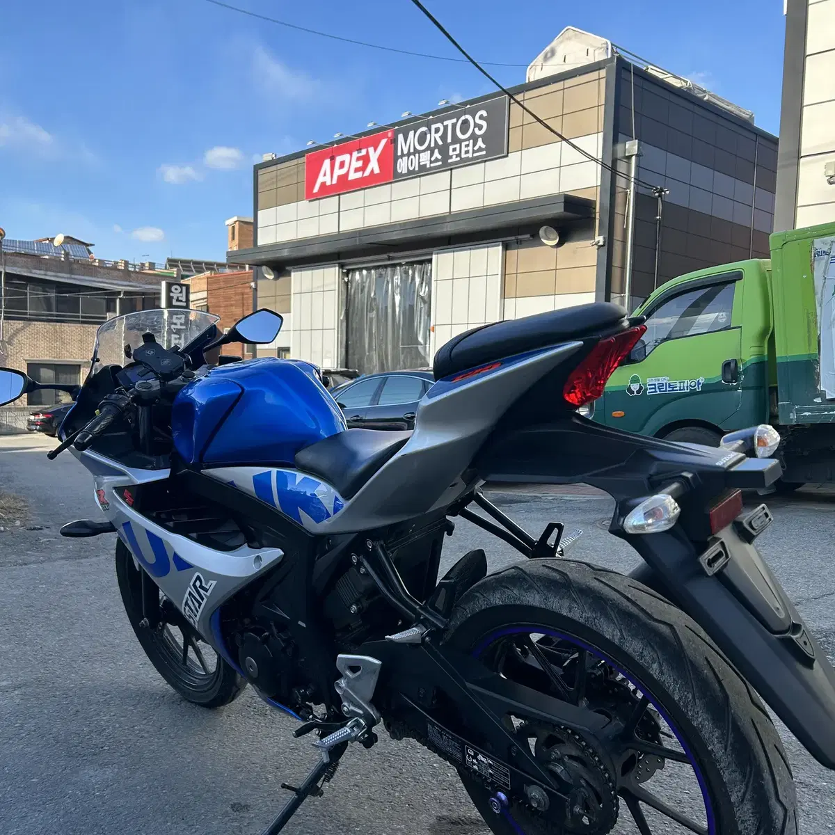 스즈키 gsxr125 21년식 1만키로 스페셜 카울 저렴하게 판매합니다