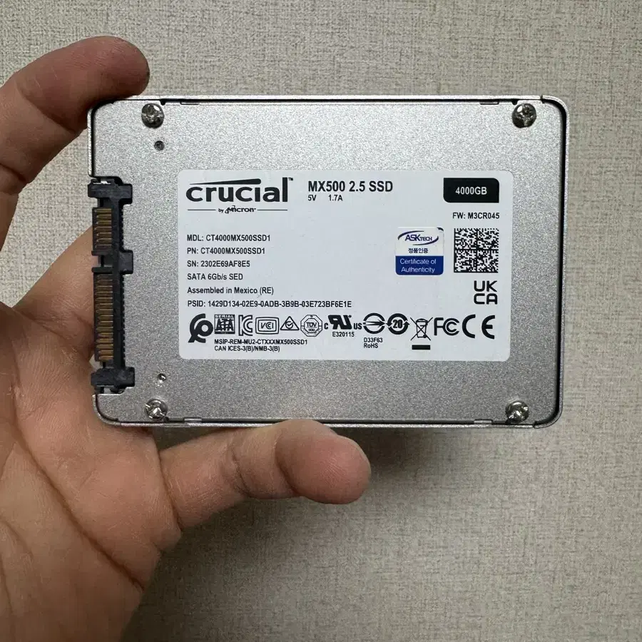 내장 SSD 4TB (마이크론 Crucial MX500)