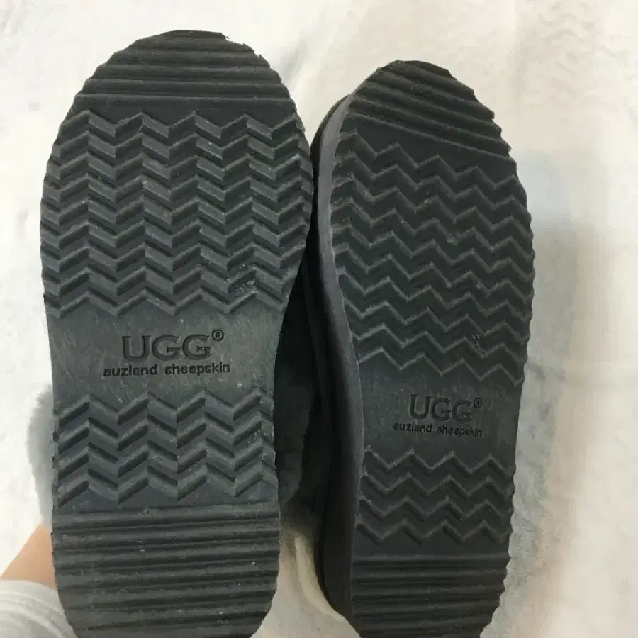 Ugg 225