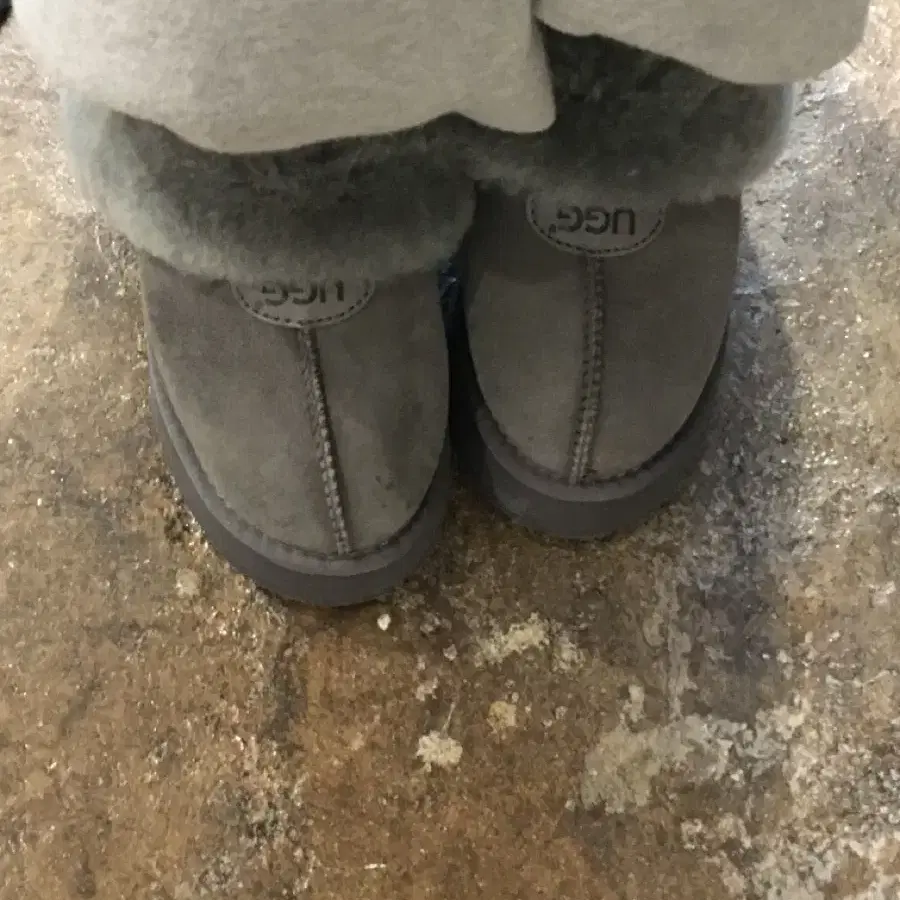 Ugg 225