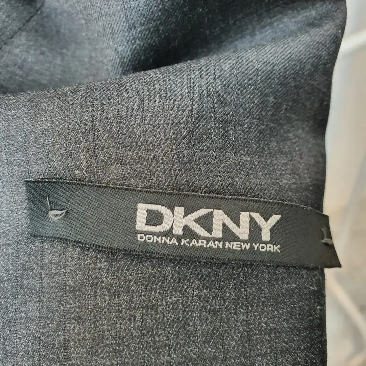 DKNY 슬림핏 정장 셋업 세트 그레이