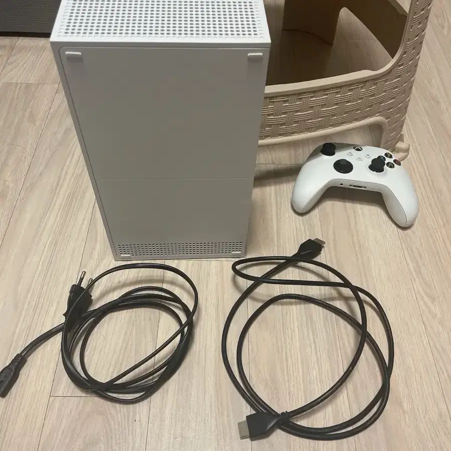 XBOX series s 판매합니다