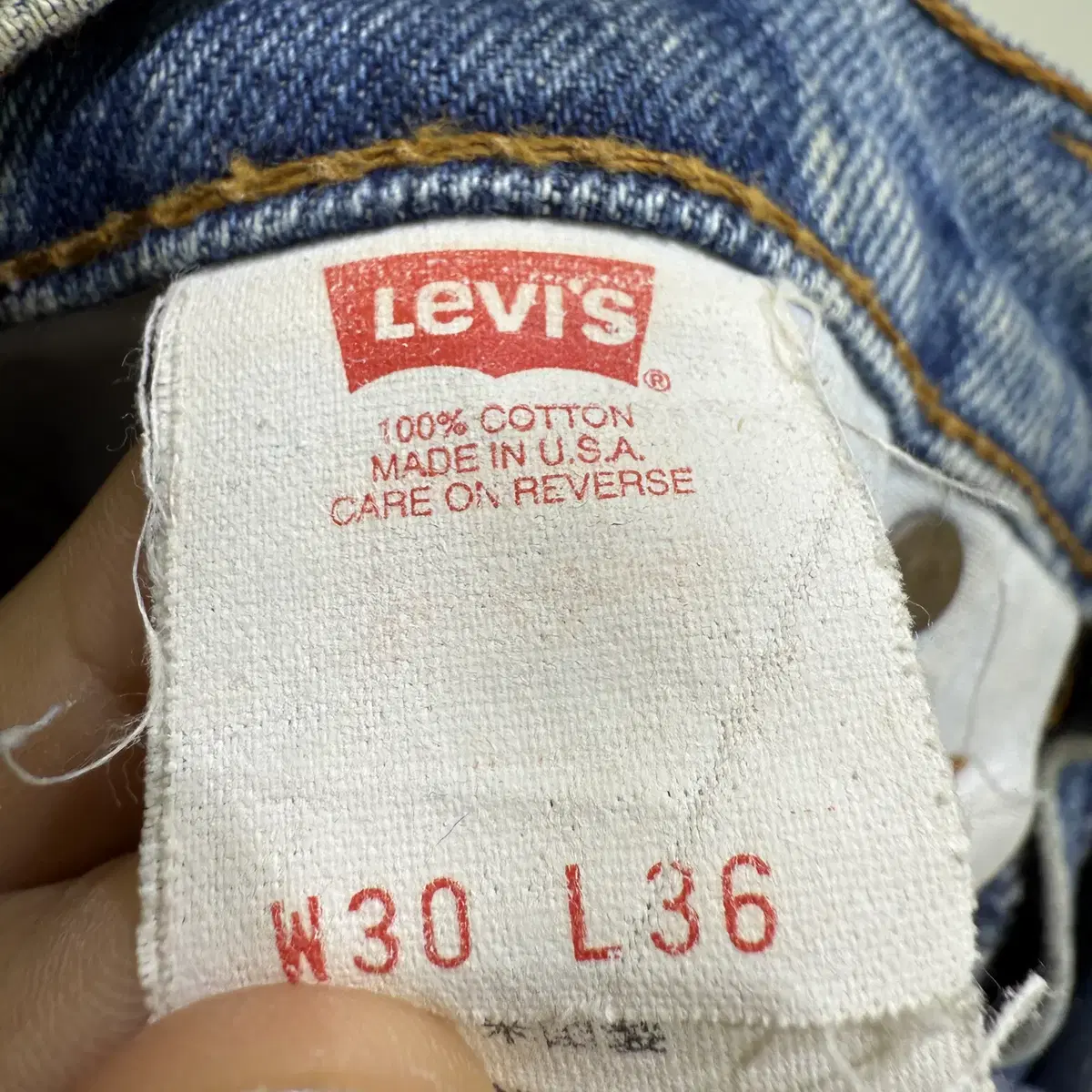 90s LEVIS (Made in USA)