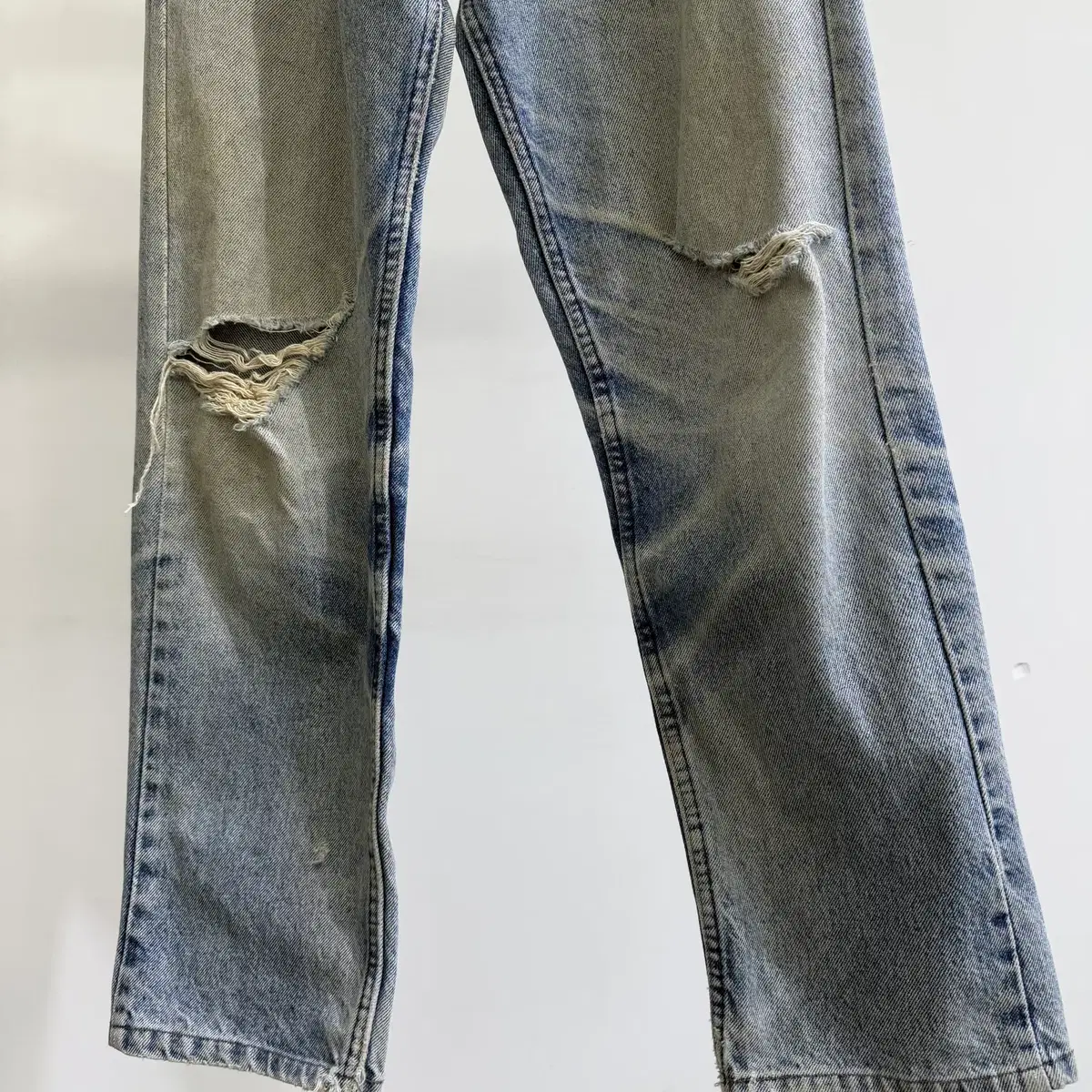 90s LEVIS (Made in USA)