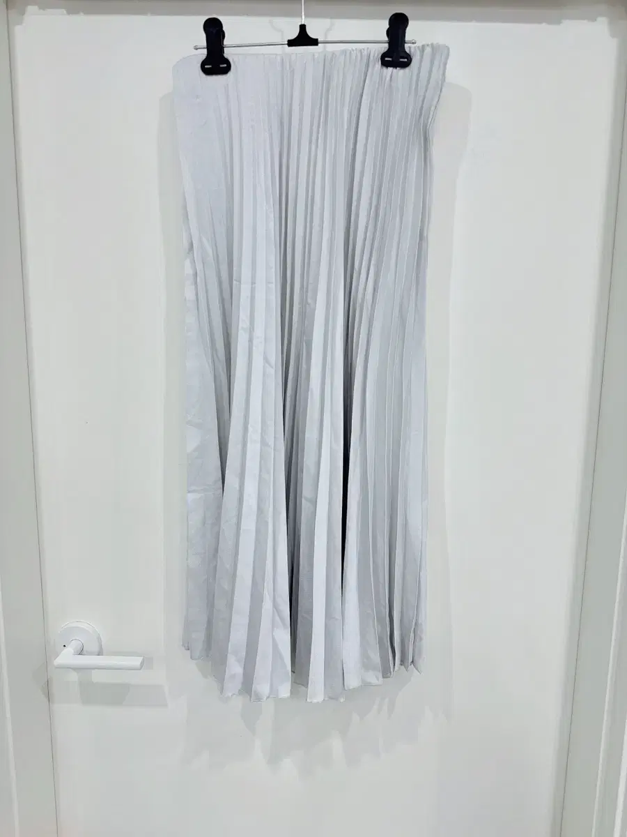 [New Products] ZARA Women's Pleated Banding Skirt (M)