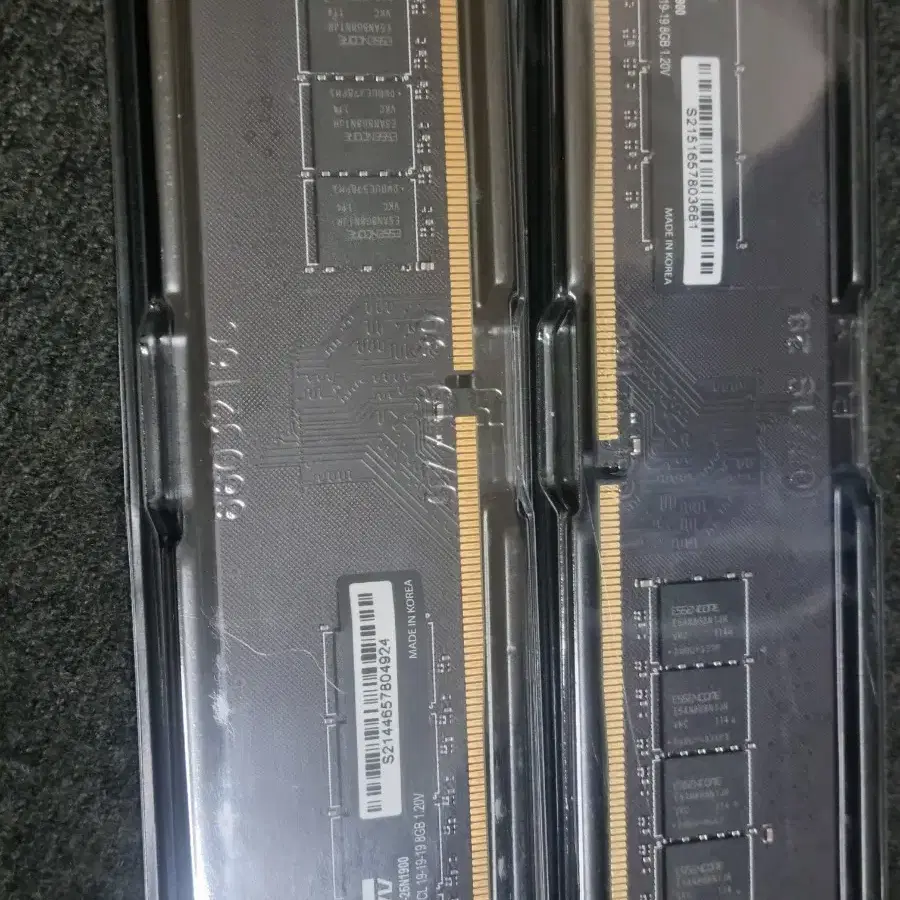 Klevv DDR4 26661.20V 8GB X2