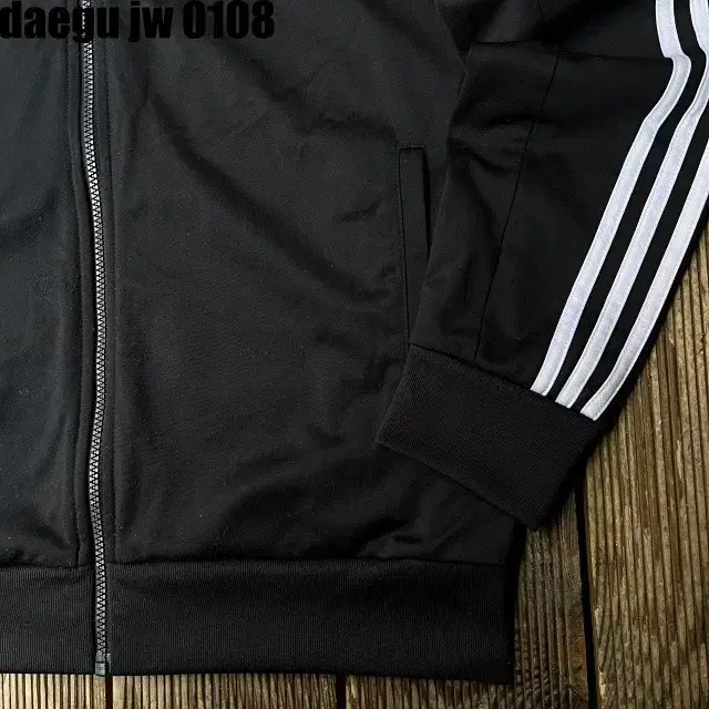 105 ADIDAS ZIPUP 아디다스 집업