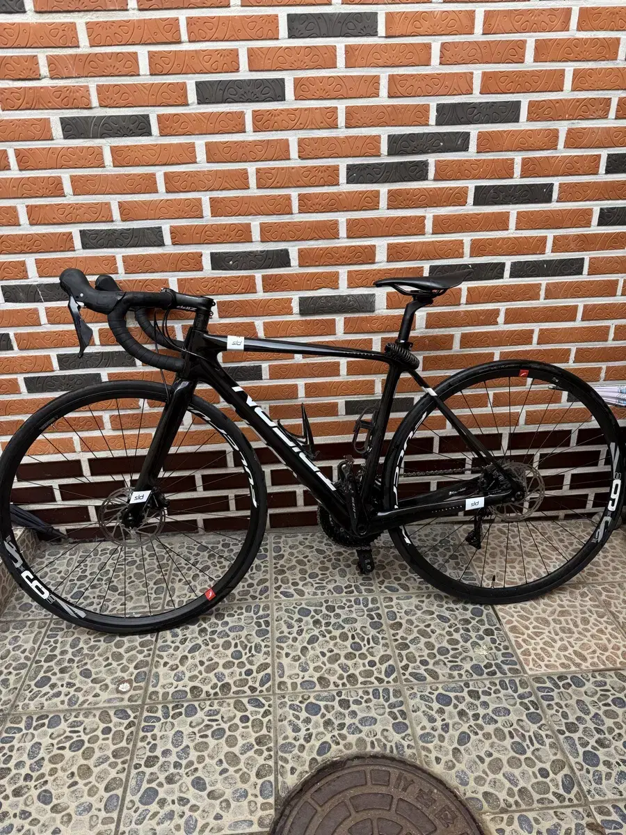 Trigon Darkness SLD/Shimano 105 7020/Full Carbon/Road Bike