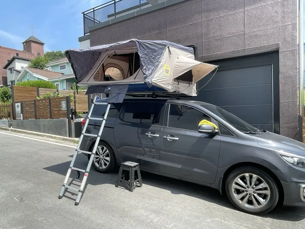 StorageWorks Rooftop Tent 2100