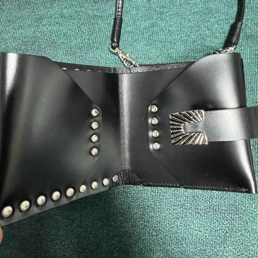 [OS] 토가 풀라 Leather Wallet Shoulder 블랙