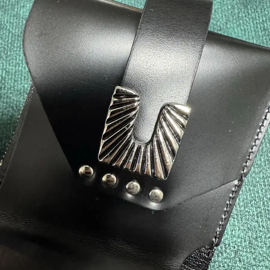 [OS] 토가 풀라 Leather Wallet Shoulder 블랙