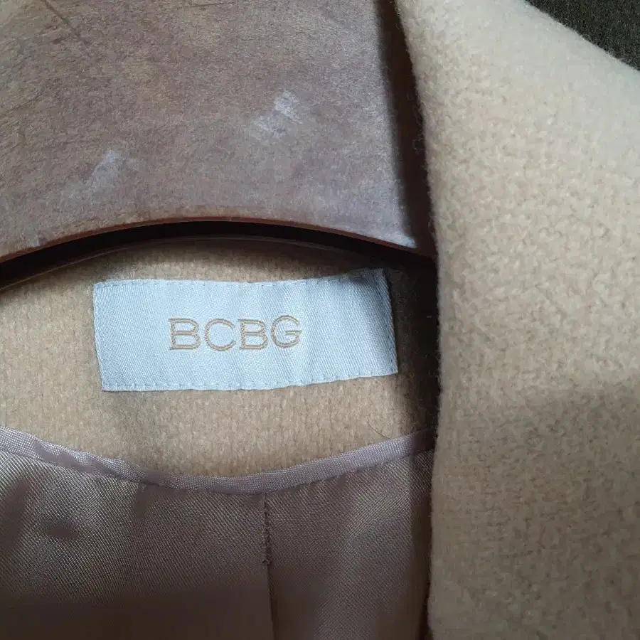 BCBG 비씨비지 여성 모직롱코트