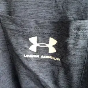 UNDER ARMOUR 긴팔 티 95(11-1)