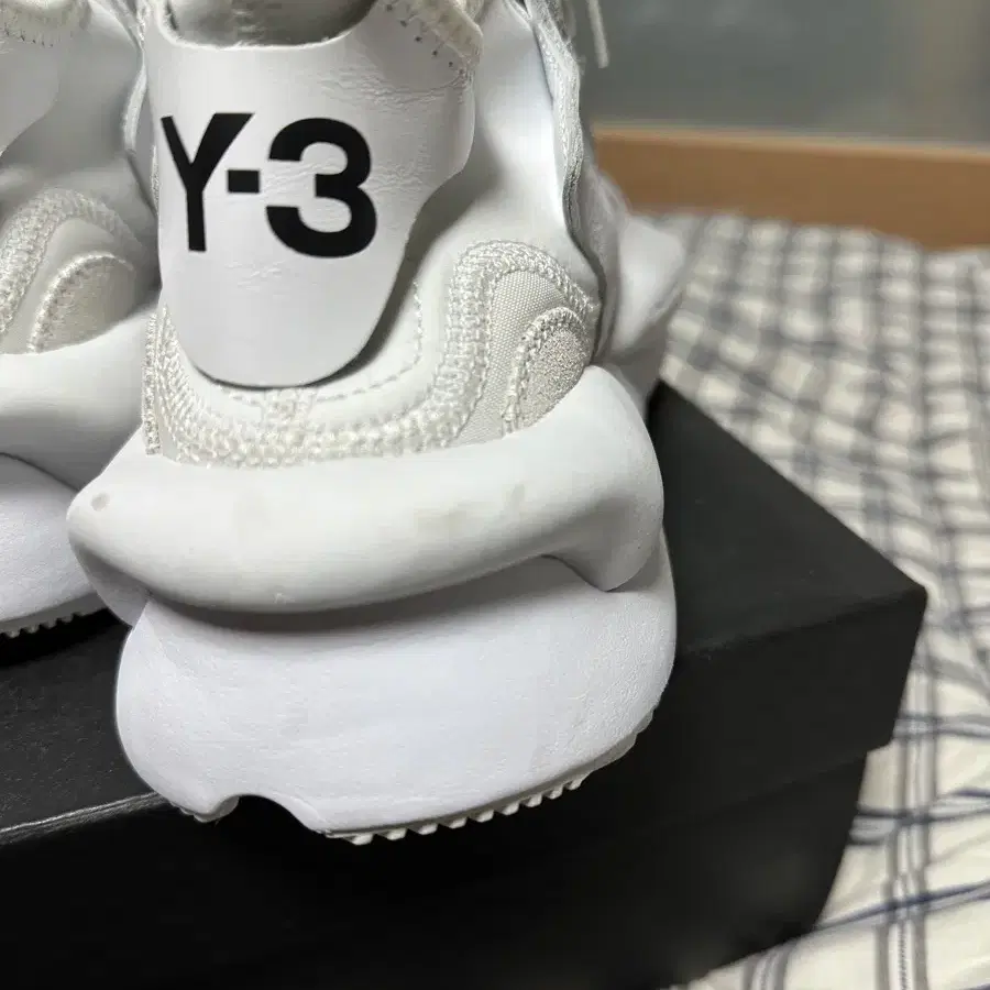 [새상품]y-3 카이와 올백 스니커즈