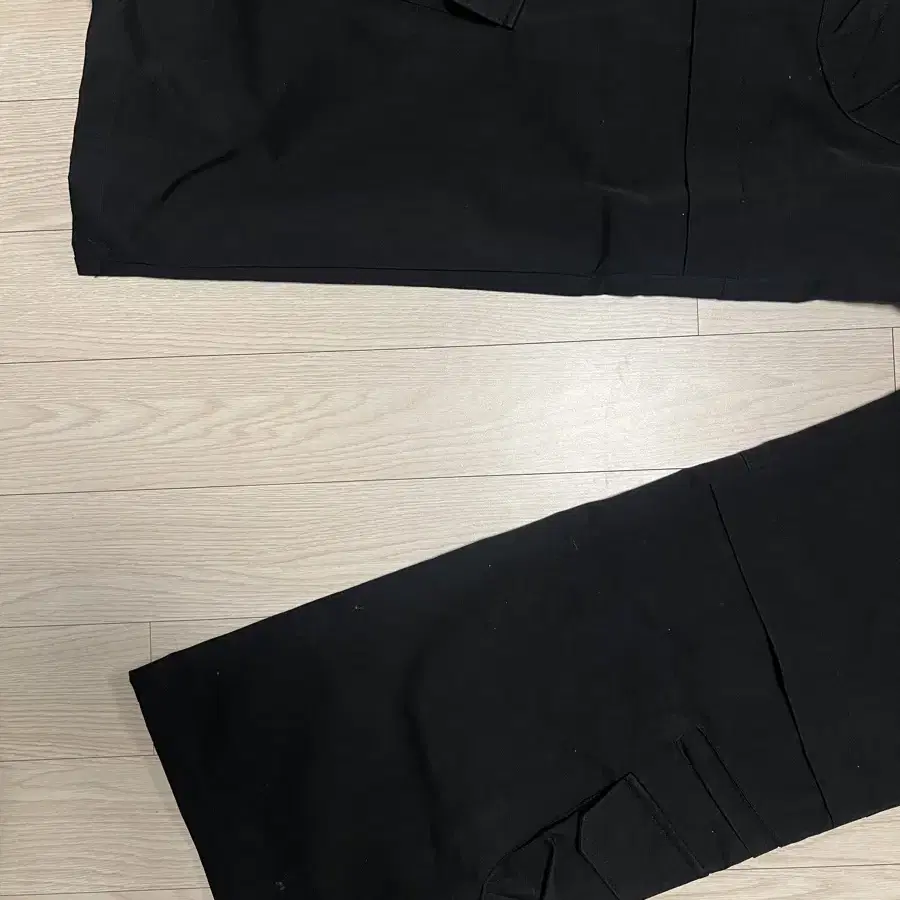 신더 Asymmetry multi cargo pants 2사이즈