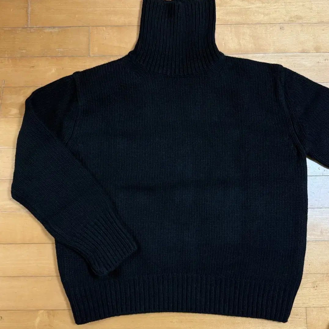 lfm Wide Roll Neck Sweater