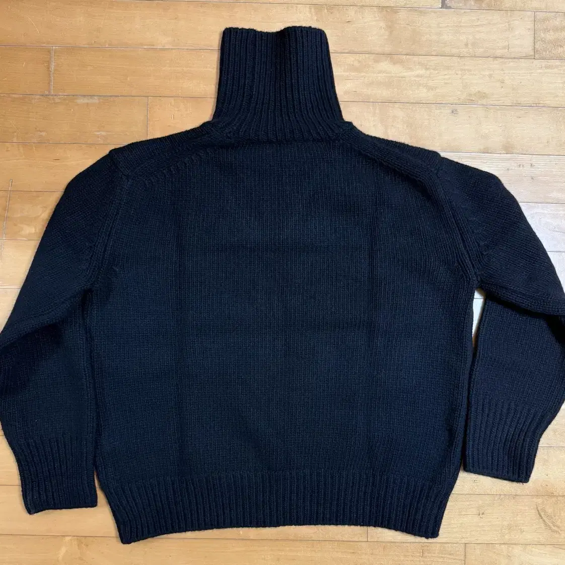 lfm Wide Roll Neck Sweater