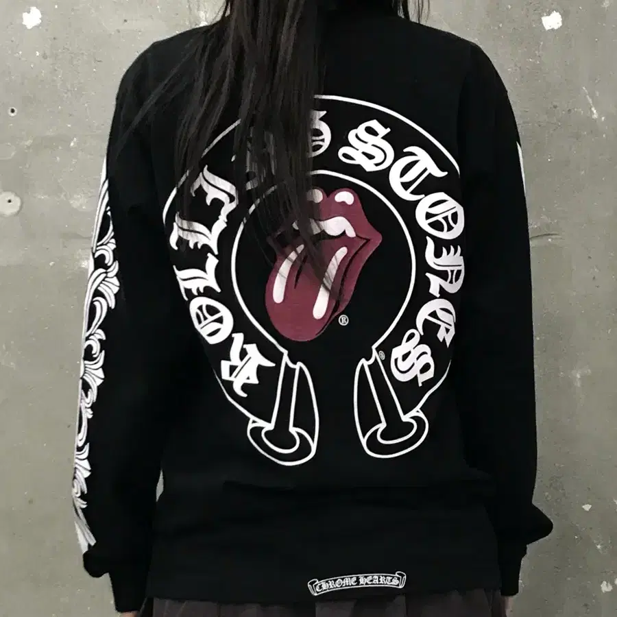 Chrome hearts 크롬하츠 X 롤링스톤즈 말발굽 롱슬리브 블랙