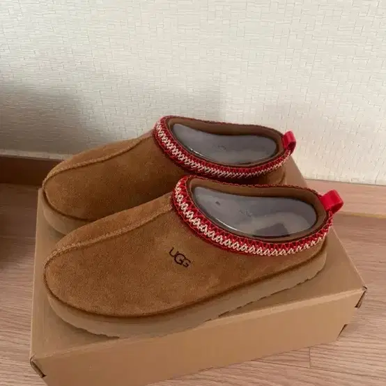 어그 Ugg  타즈 키즈 235 5사이즈