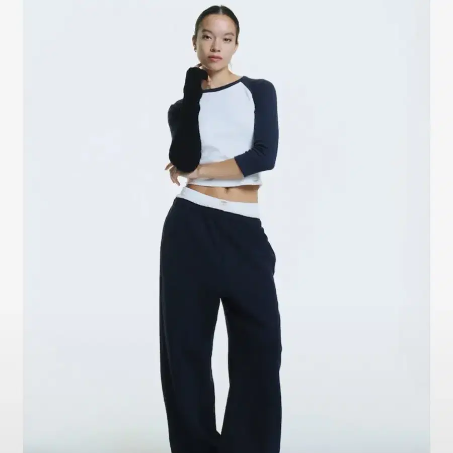 글로니 G CONTRAST SWEATPANTS (NAVY) S