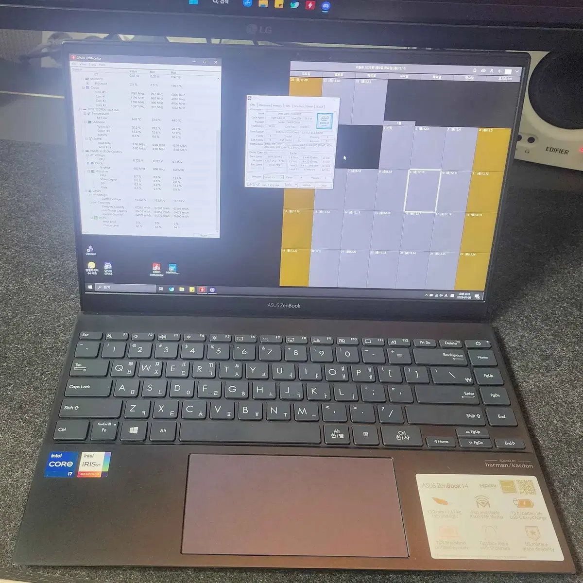 ASUS ZenBook 14 UX425EA