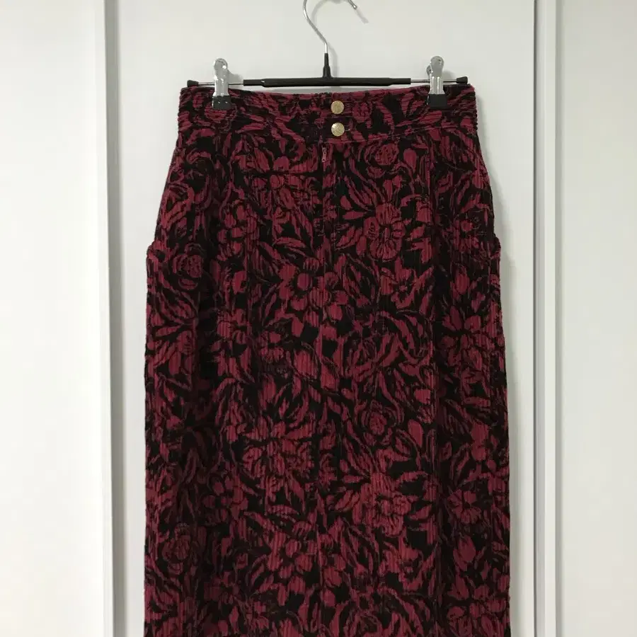 vintage corduroy pattern skirt