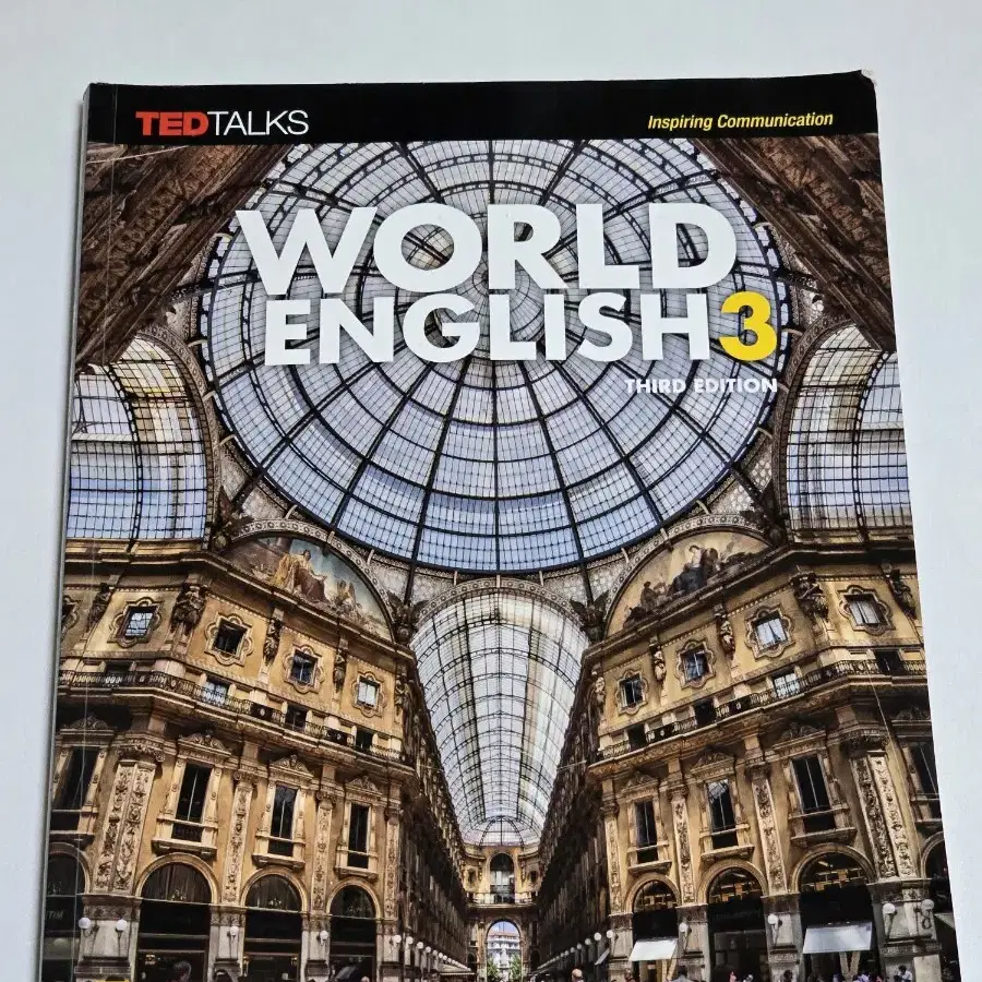 WORLD ENGLISH 3