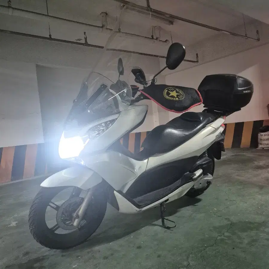 11년식 pcx125 배달셋팅 판매합니다