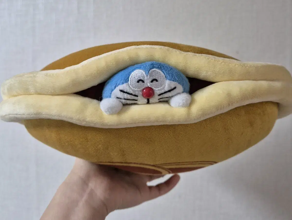 Doraemon red bean bread doll