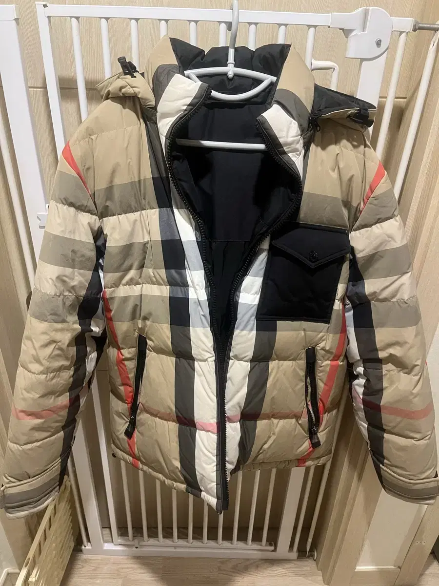 Burberry Reversible Puffer Jacket XL