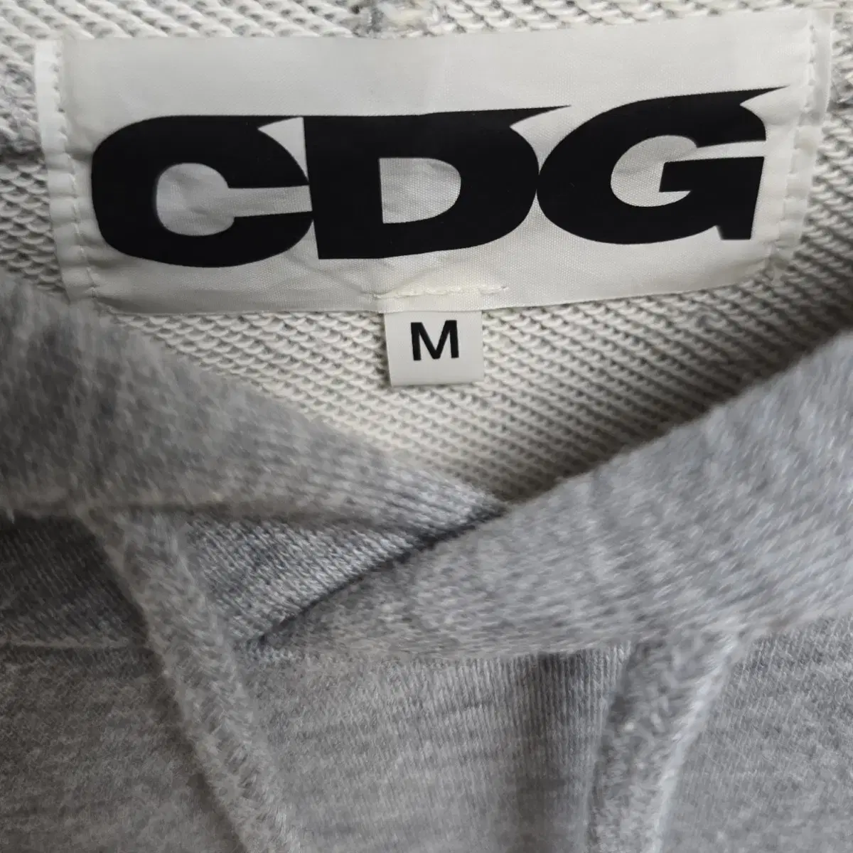 꼼데가르송 cdg 로고 후드티 m사이즈 95 판매