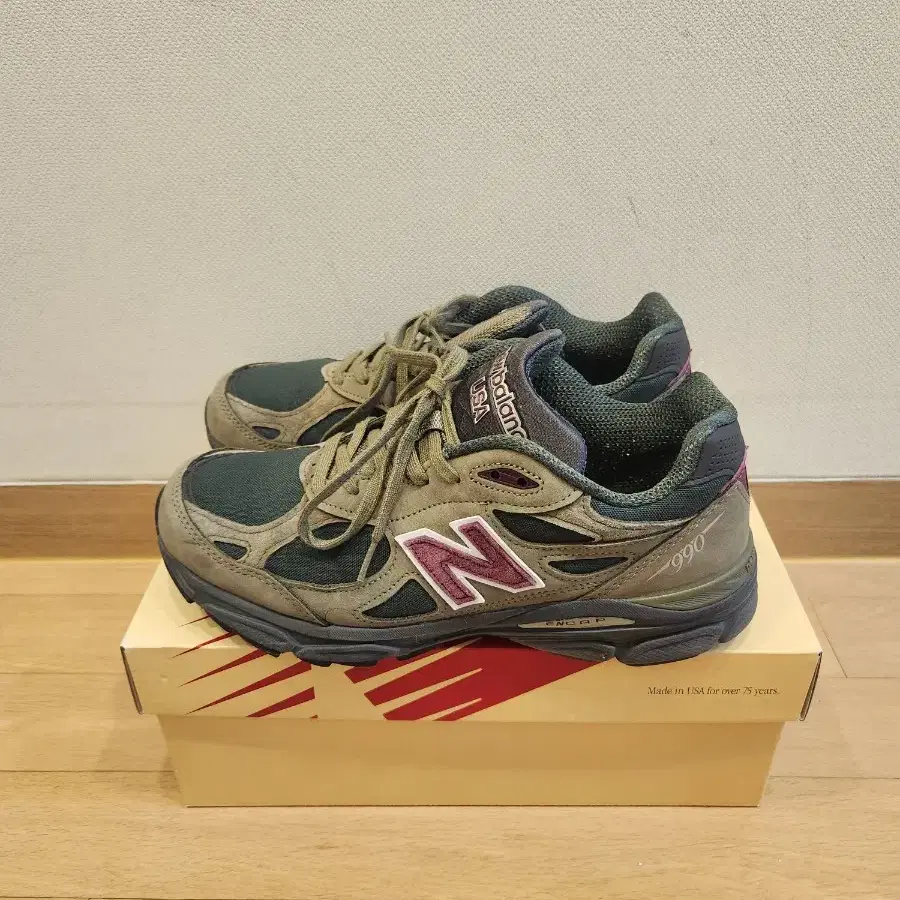 뉴발란스 990v3 270사이즈