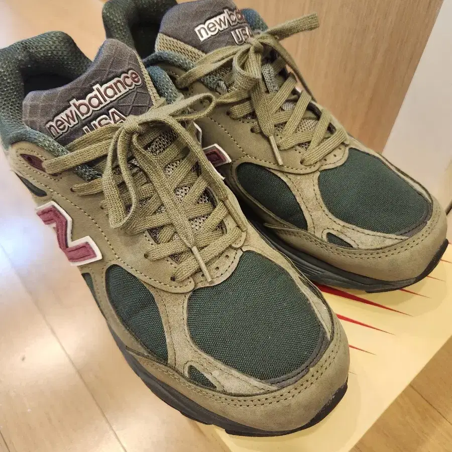 뉴발란스 990v3 270사이즈