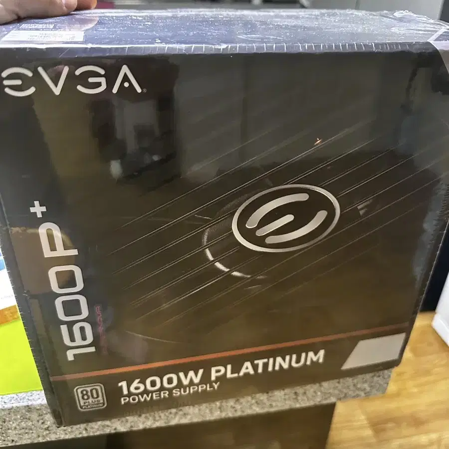 EVGA 1600W 플래티넘 파워 서플라이 미개봉 판매