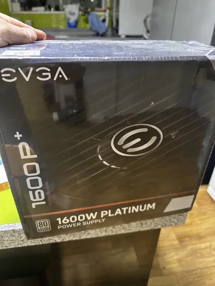 EVGA 1600W 플래티넘 파워 서플라이 미개봉 판매