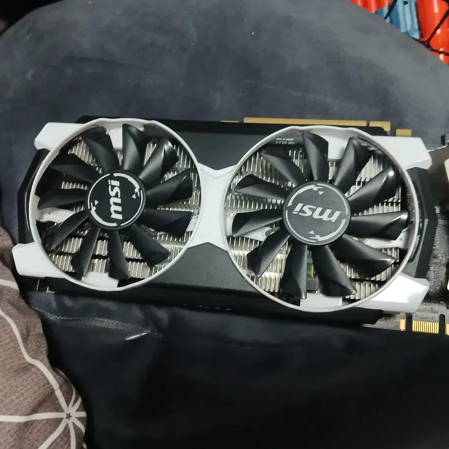 msi gtx950 팝니다.