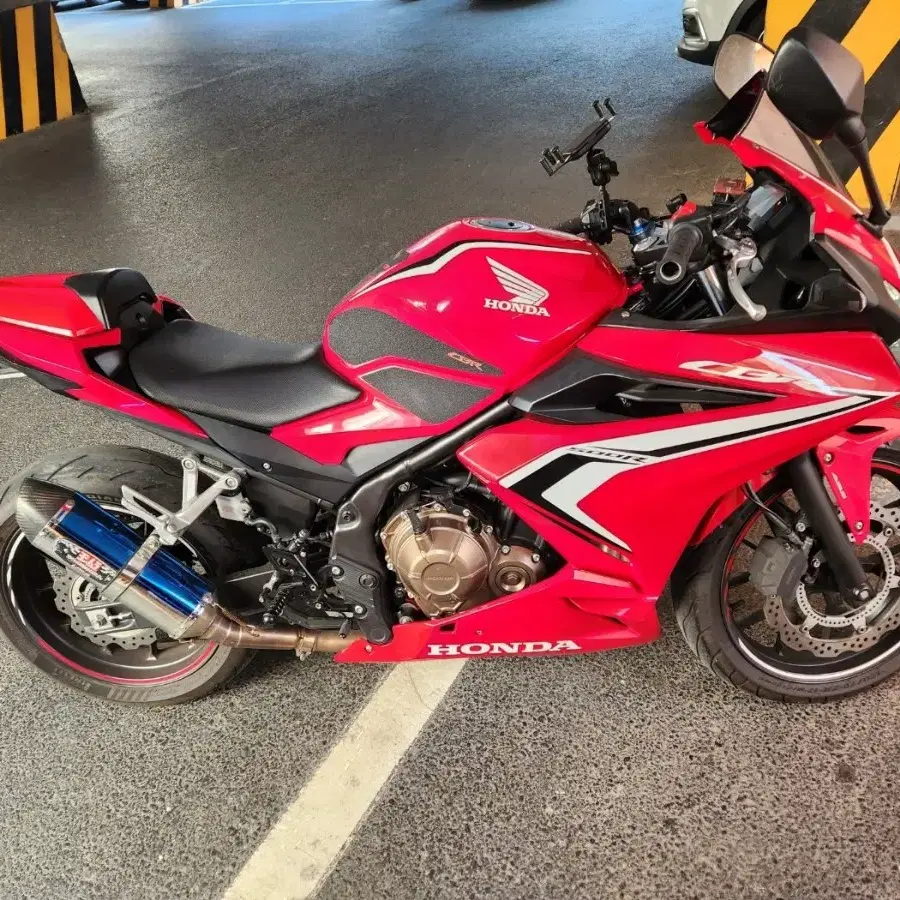 혼다 CBR500R 21년식 팔아요