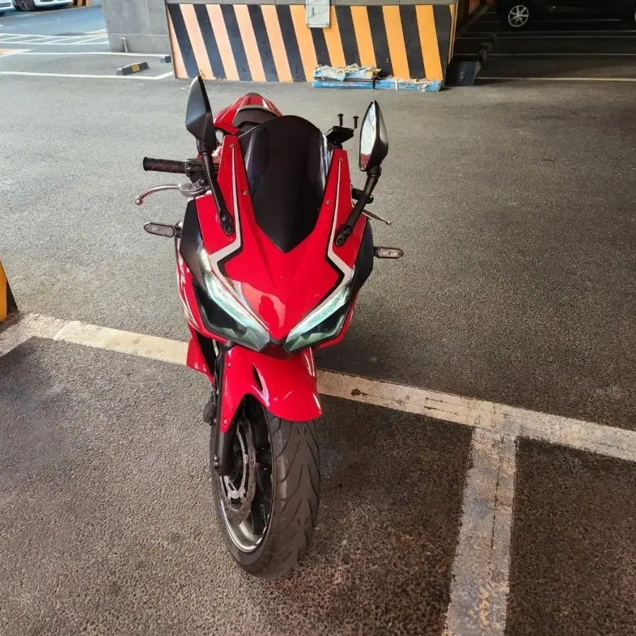 혼다 CBR500R 21년식 팔아요