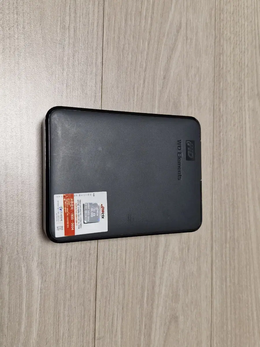 Quick sale Negotiable WD 5TB + Sandisk 512GB Sell