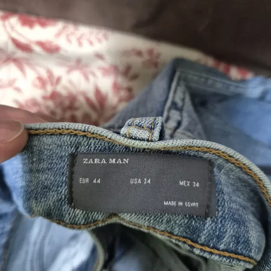 zara 자라 남성 밑단 트임 처리 워싱진(스키니핏) 새제품