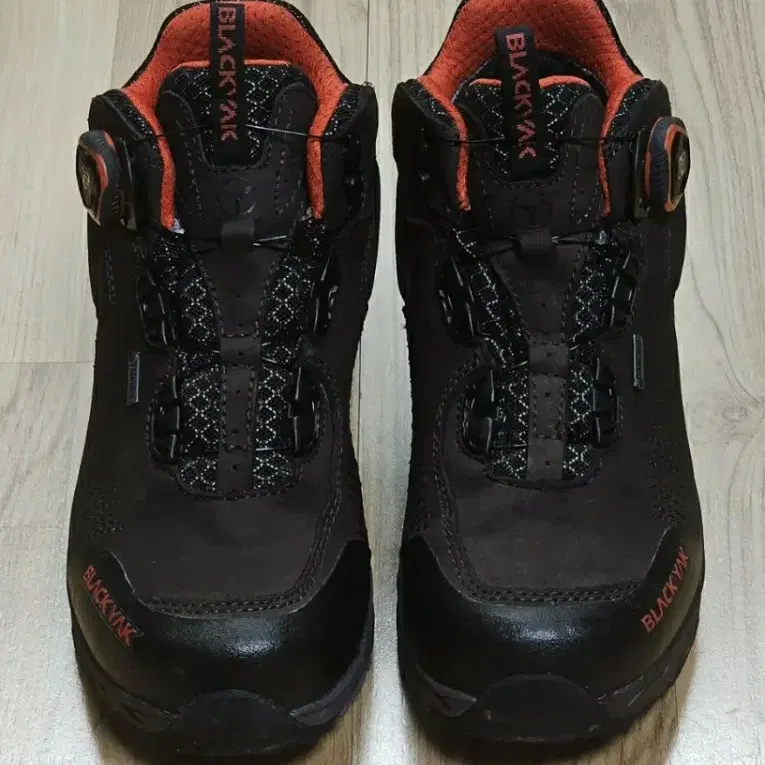 블랙야크 GORE-TEX 여성 BOA 등산화 235