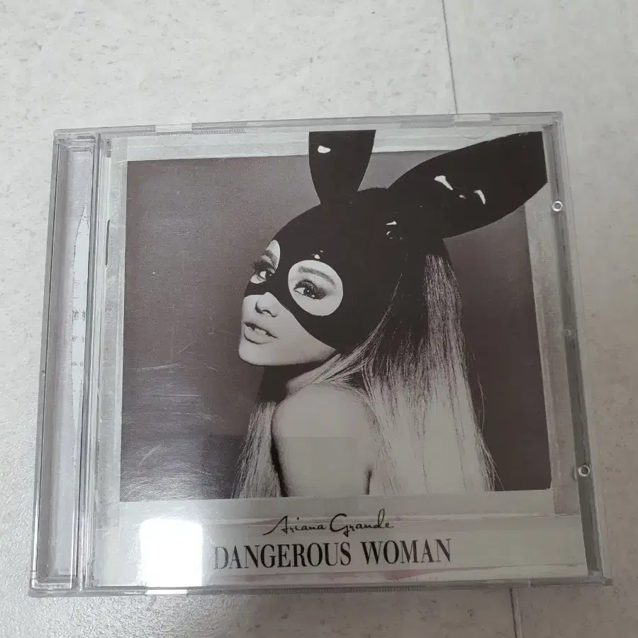 아리아나 그란데 Dangerous Woman 앨범