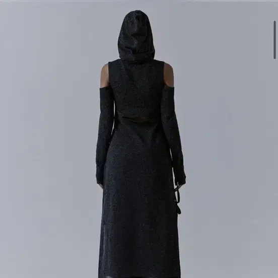 트리밍버드 Hooded Cold-shoulder One-piece 챠콜