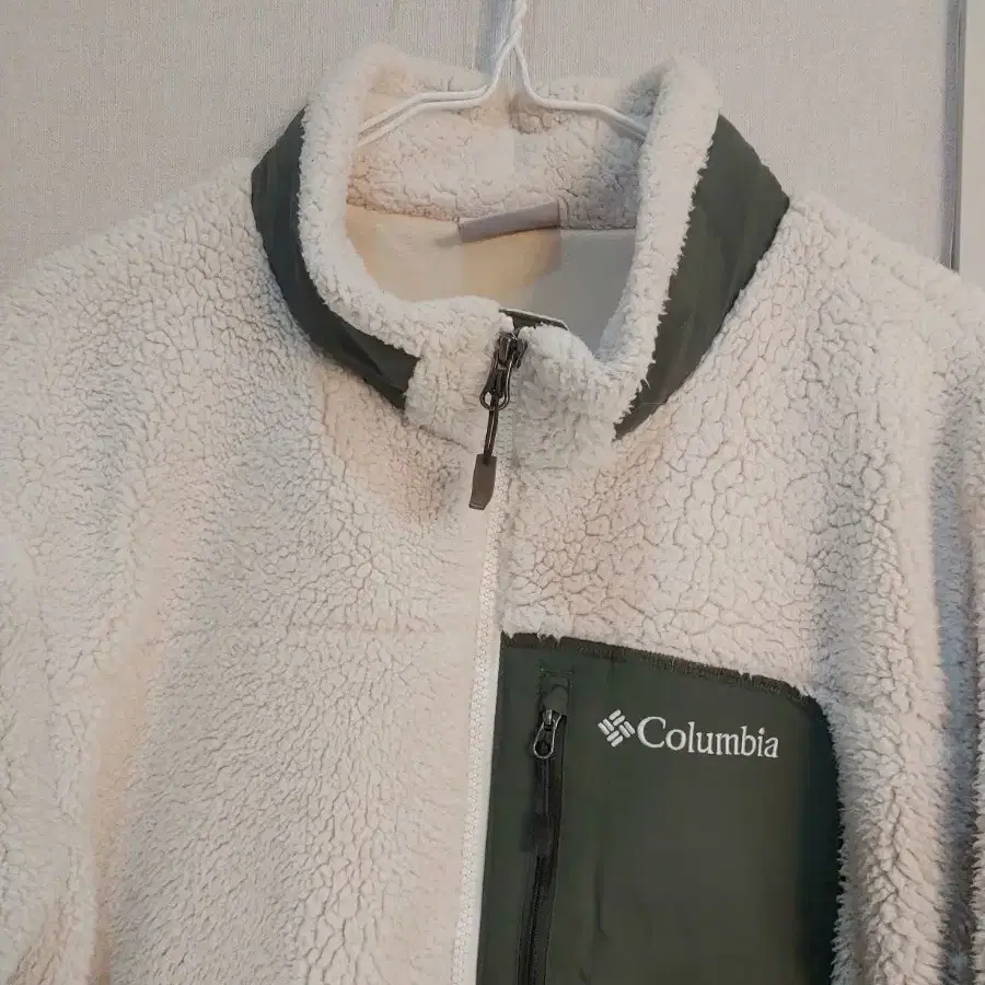 Columbia  보온쟈켓  XL