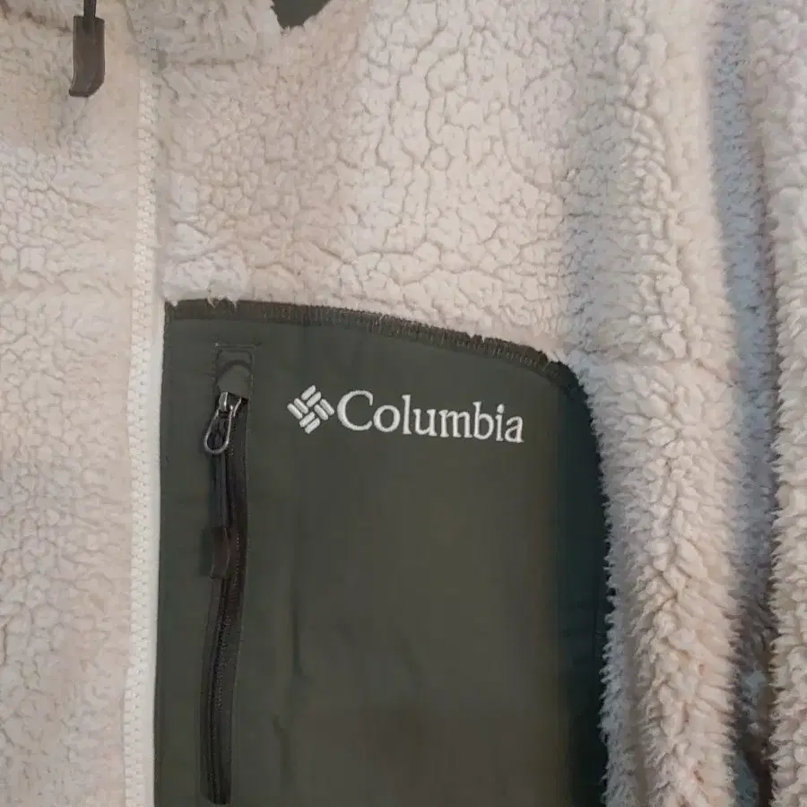 Columbia  보온쟈켓  XL