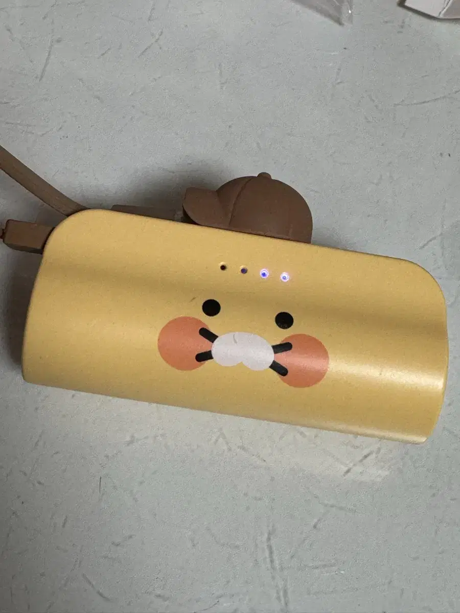 춘식이 야구모자 도킹형 보조배터리 c타입 5000mAh