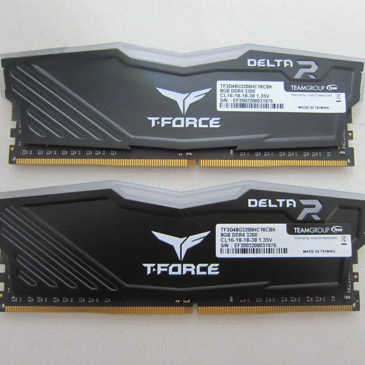 팀그룹 T-Force DDR4-3200 Delta 16G(8Gx2)