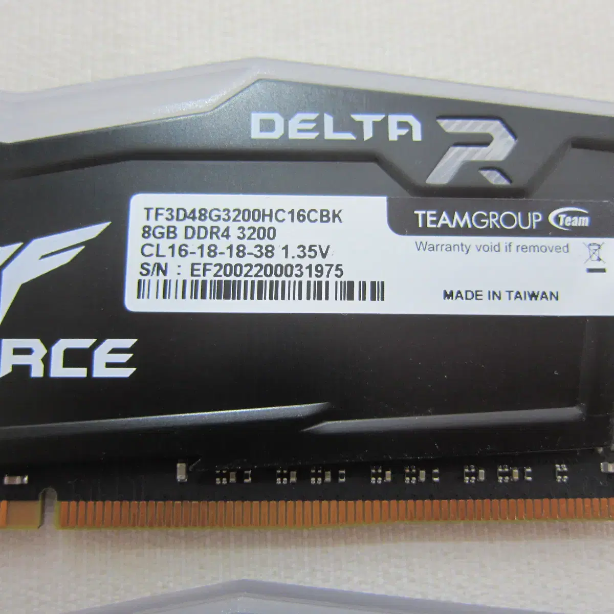 팀그룹 T-Force DDR4-3200 Delta 16G(8Gx2)