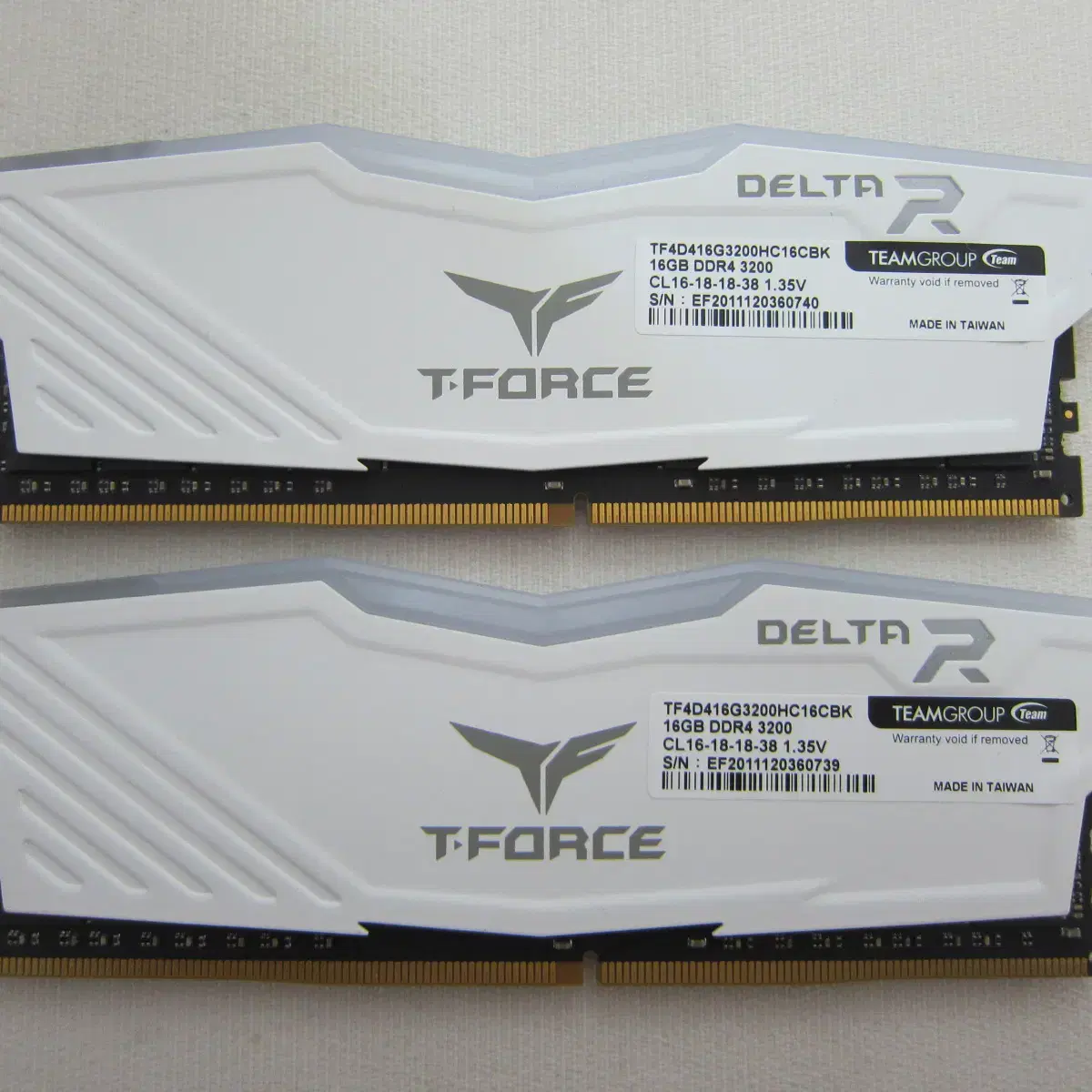 팀그룹 T-Force DDR4-3200Delta 32G(16Gx2)