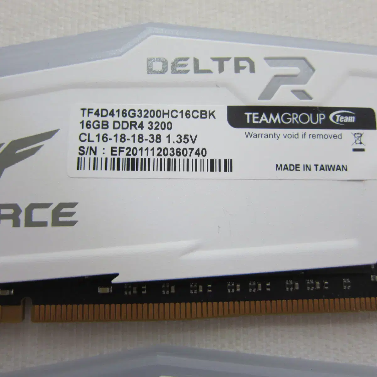 팀그룹 T-Force DDR4-3200Delta 32G(16Gx2)